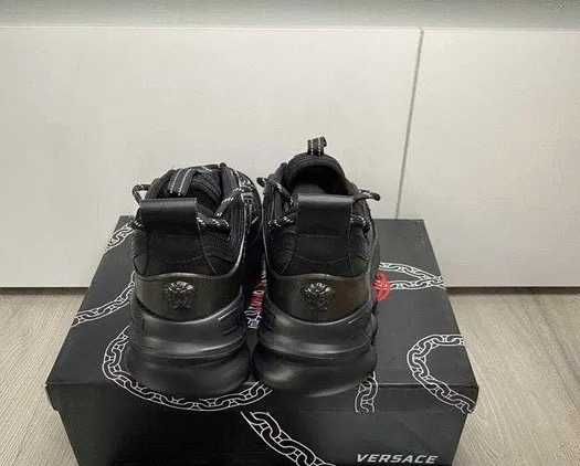 Adidasi Sneakersi Versace Tripple Black (model universal)