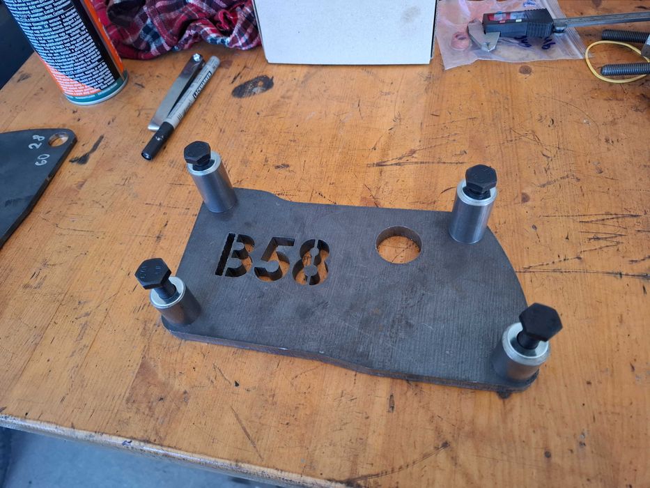 Стойка за двигатели BMW B58