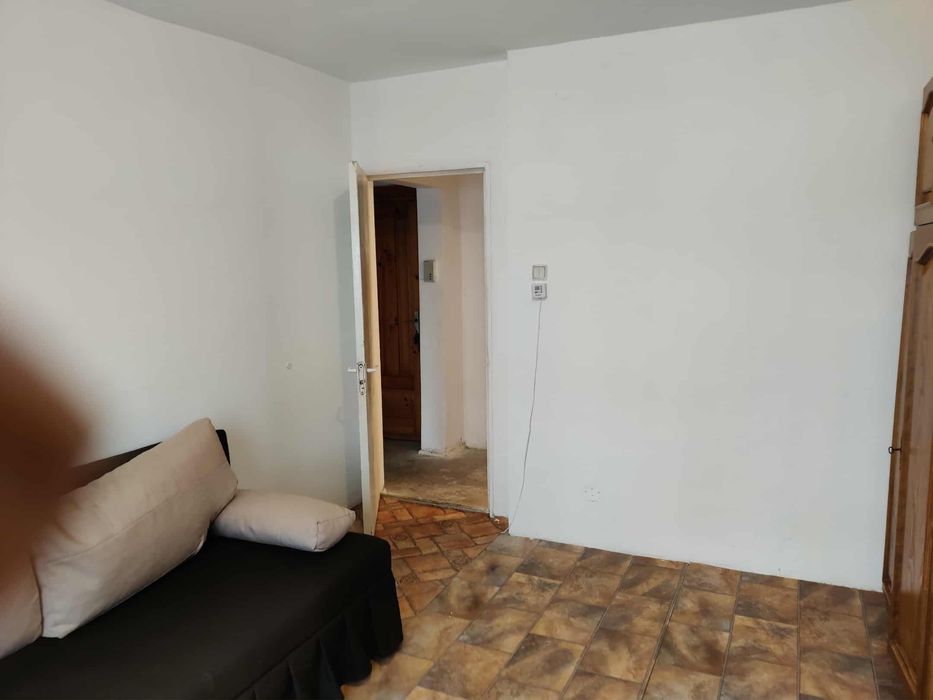 Particular vând garsonieră decomandata in Bartolomeu pe str Lânii