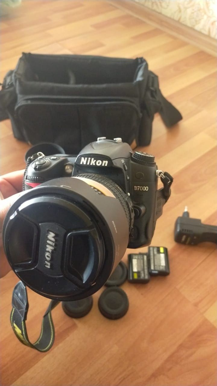 Nikon d40x d7000