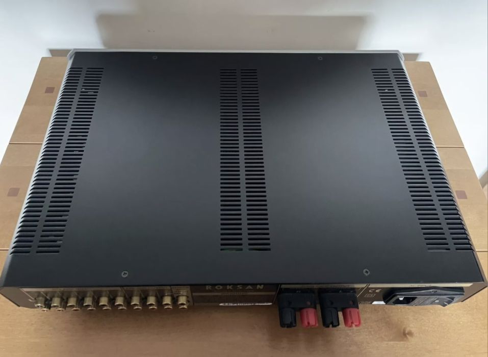 Усилвател Roksan Caspian M Series-1
