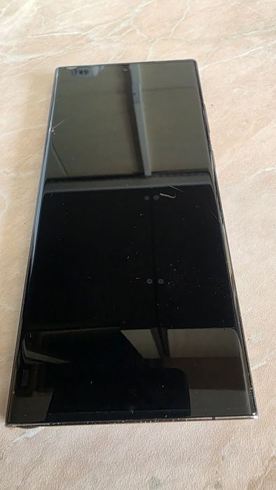 Samsung S 23 Ultra display fisurat !