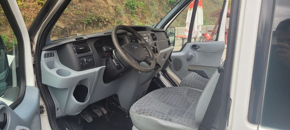 Ford Transit/8+1/2013/2.2-125cp/aer condiționat fata-spate/euro 5