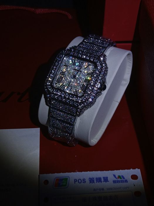 Iced out cartier santos moissanite часовник