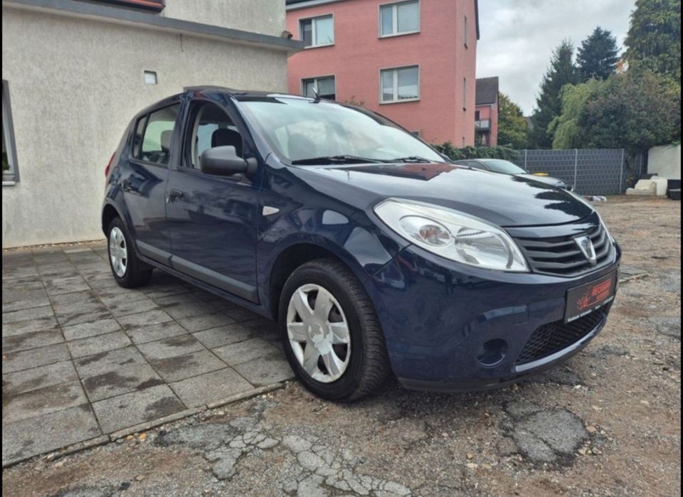Dacia Sandero Laureate Model 2011 Motor 1,2 Benzină Mpi Clasic Climă