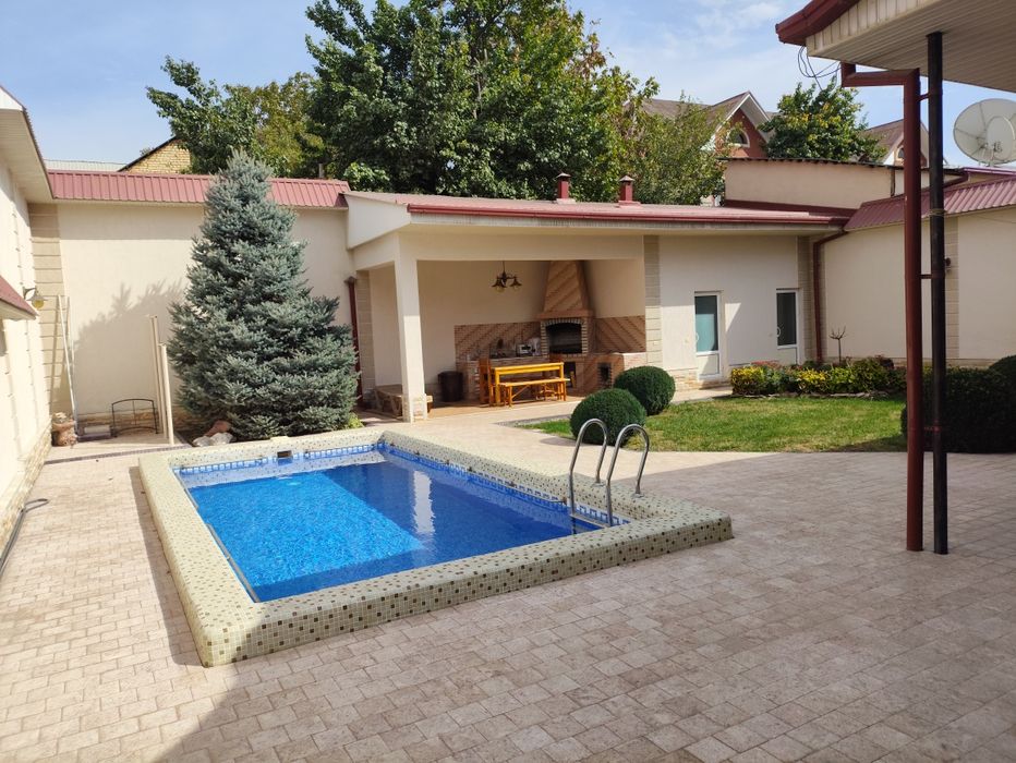 Продается свой дом 476 м2.