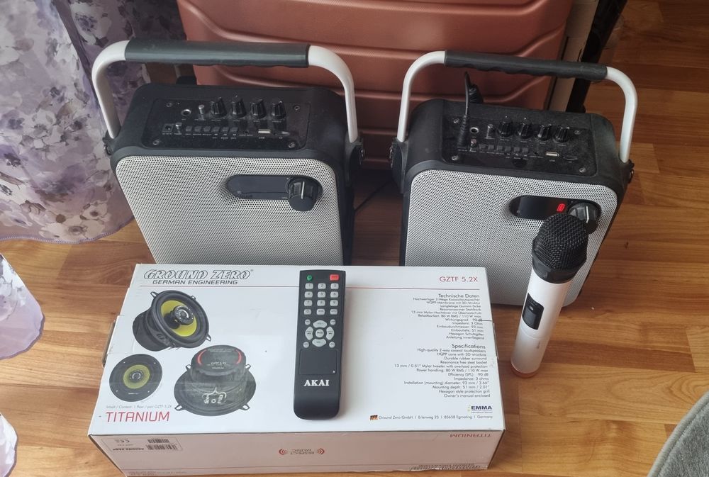Boxa bluetooth cu microfon