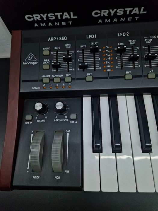 Sintetizator Behringer DEEPMIND 12