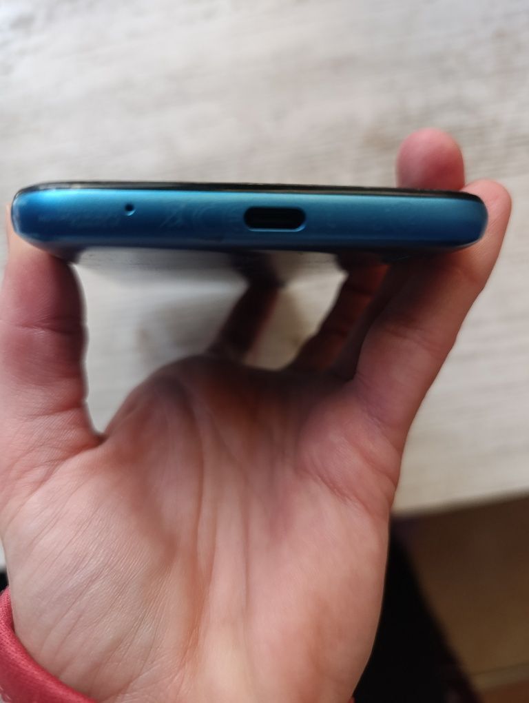 Продавам Moto e7 Power