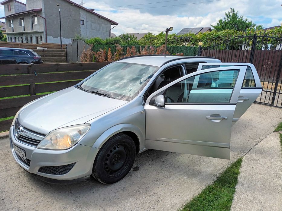 De vânzare OPEL Astra H 1.9