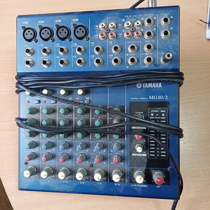 Микшерный пульт Yamaha GM 10/2
