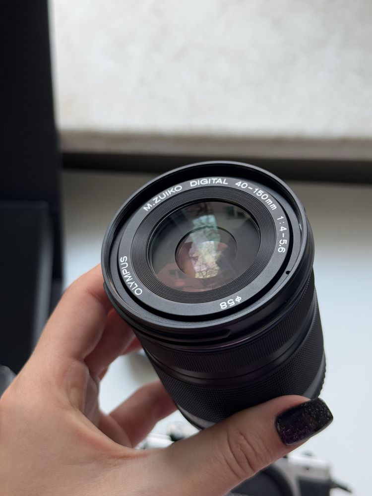 Фотоапарат Olympus OM-D M10 mark II с два обектива