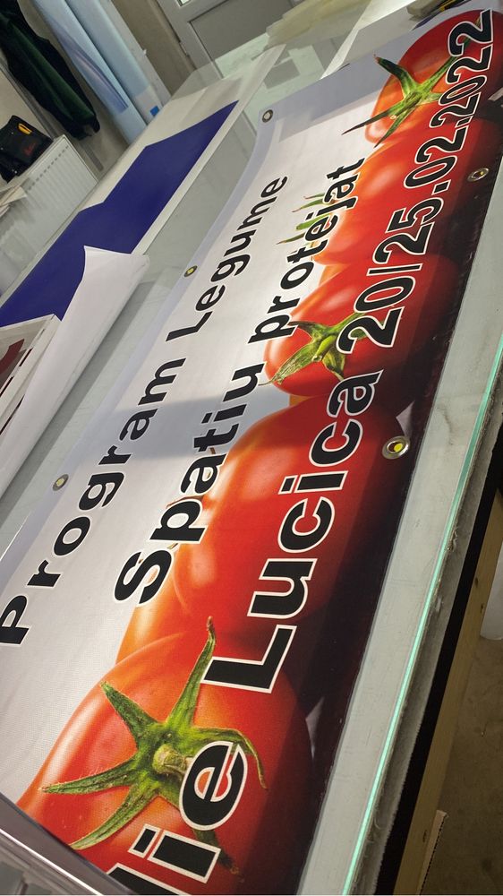 Banner / Mash print baner autocolant inscriptionari spatii comerciale