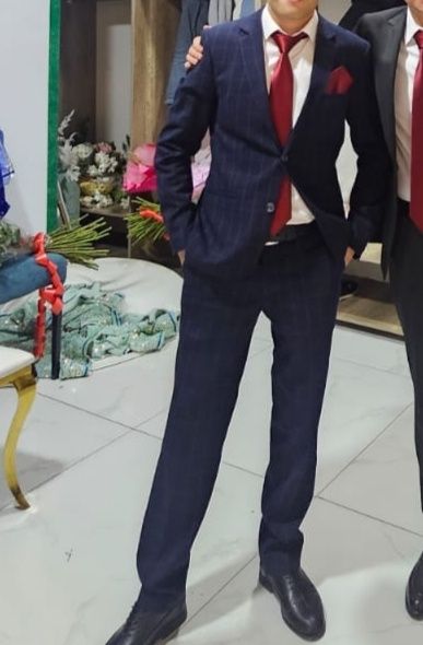 Продам костюм в комплекте