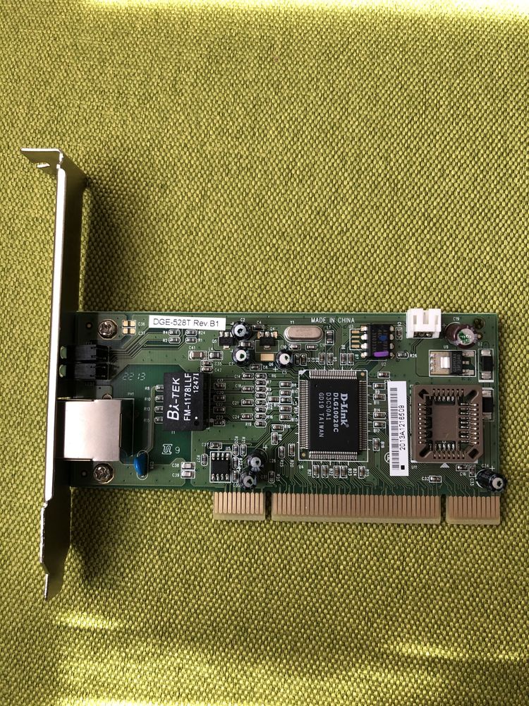 Placa de retea gigabit DGE-528T PCI