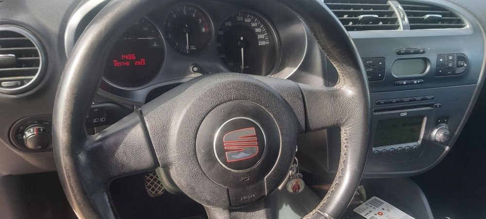 Seat  leon   2008