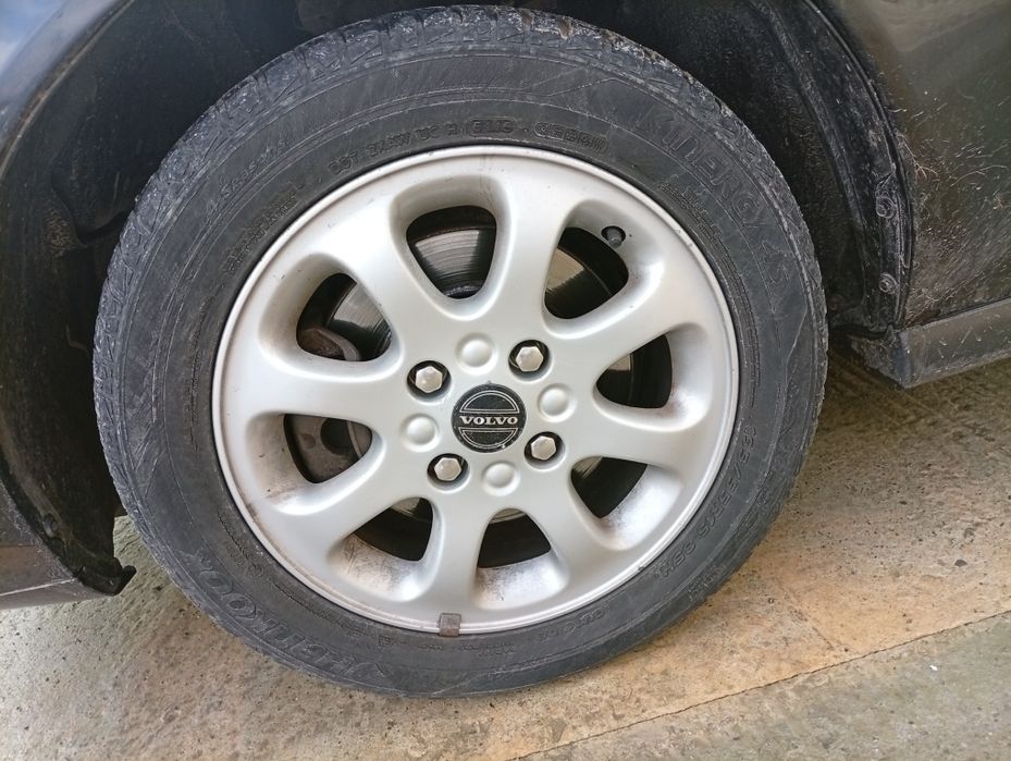 Se vinde Volvo v40 2001