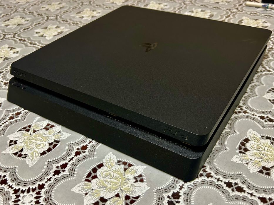 PS4 slim на 1терабайт
