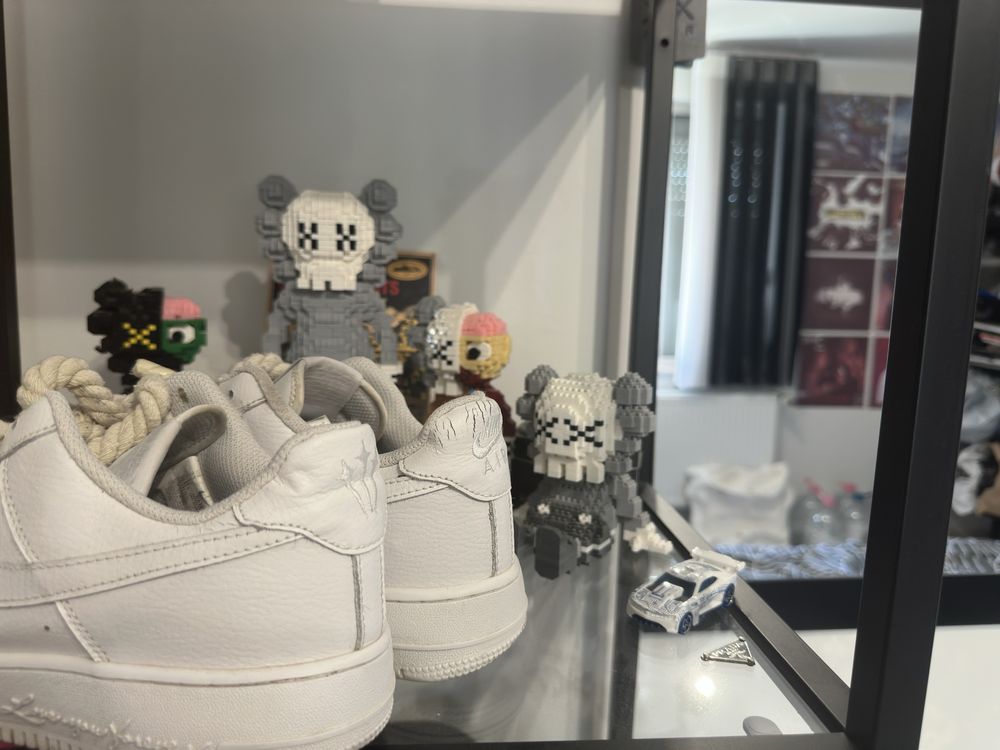 Продавам си обувките(jordan 3,4,1low,drake air force,.zara)