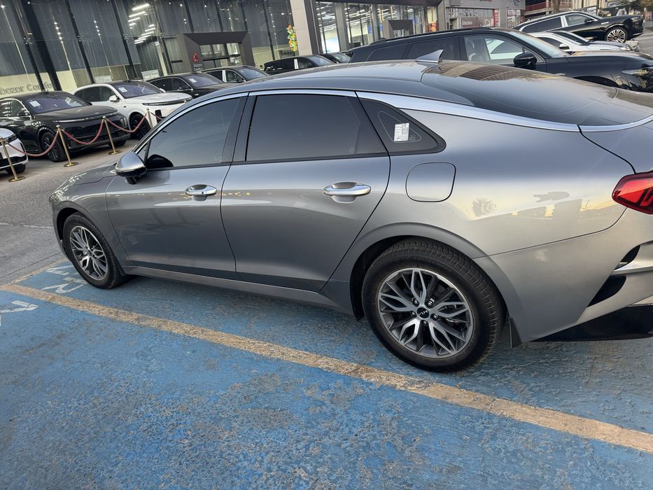 Продаю Киа к5 2.5л в отличном состоянии