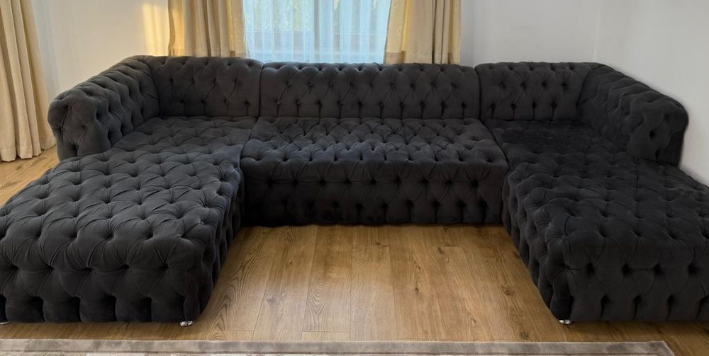 Canapea in forma de U