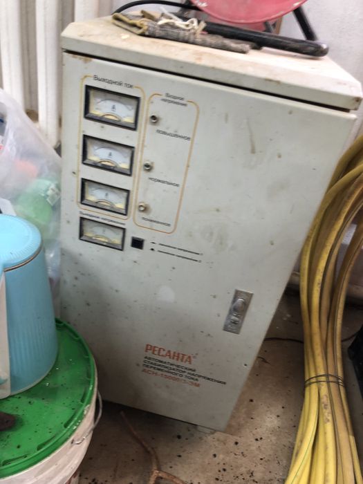 стабилизатор напряжения