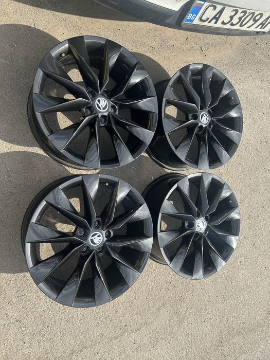 4бр.оригинални лети джанти Skoda  Superb 5х112 8Jx19” ET44