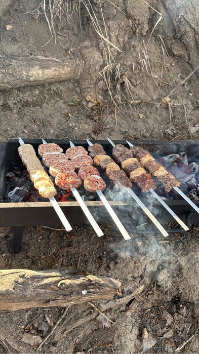 Шашлыки свежие, Мангал угли
