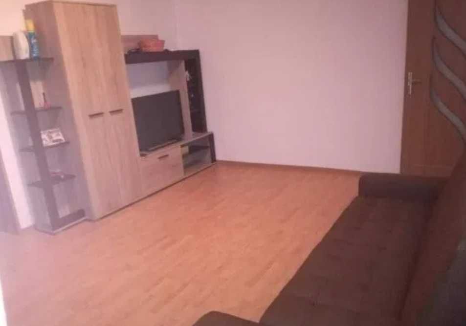 Боксониера под наем в Центъра на Пловдив