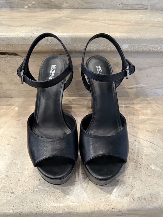 Черни сандали - Michael Kors