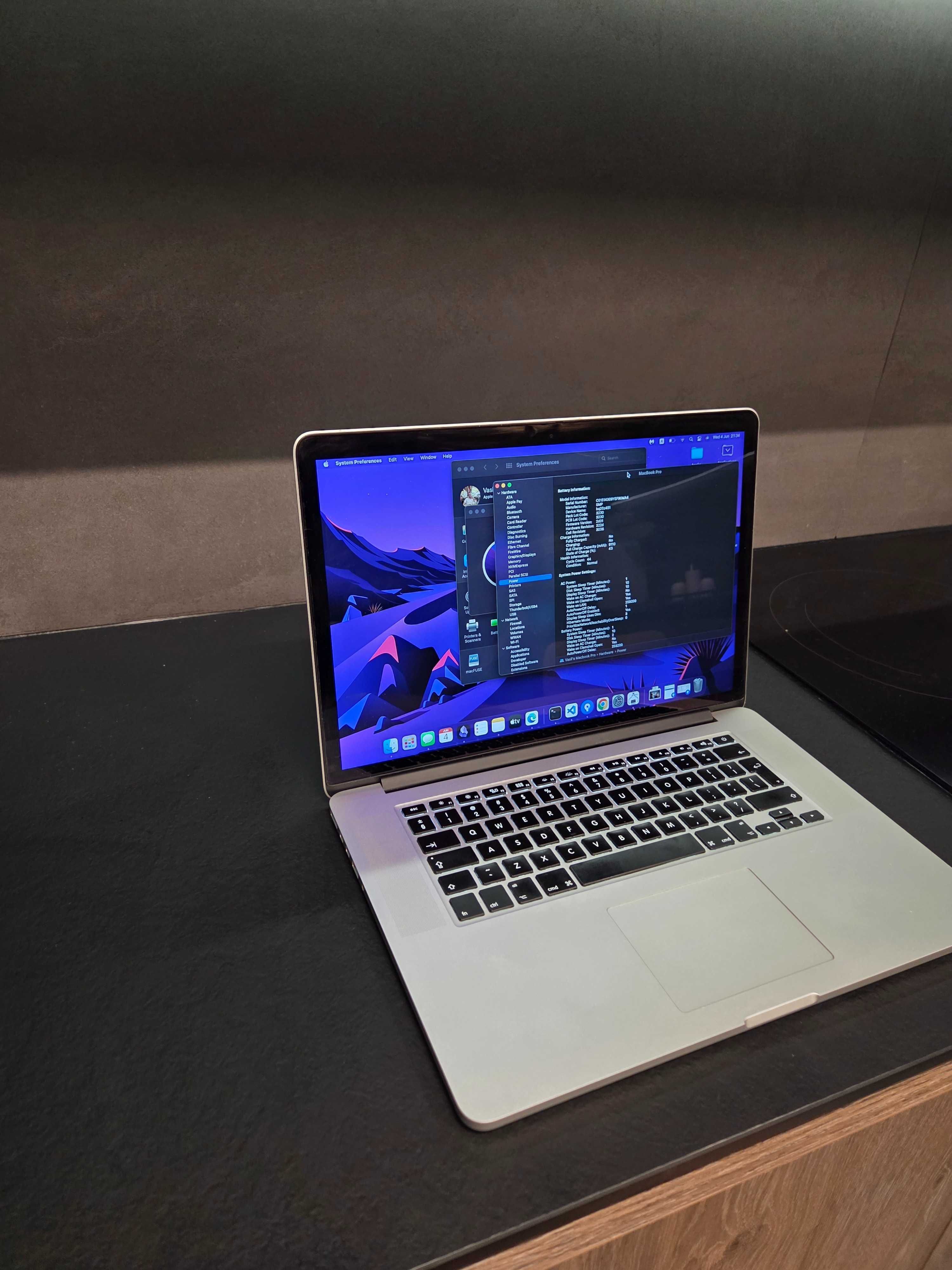 Macbook Pro 15' 2015 16GB 256GB сменена батерия