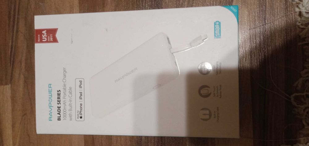 Външна батерия за  IPHONE,IPAD,Rawpower bank Lightning 10000MAH, бяла