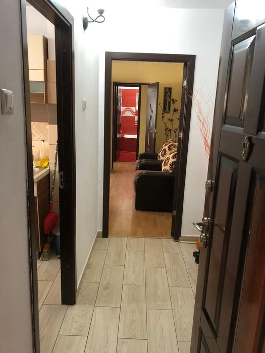 Închiriez apartament 2 camere