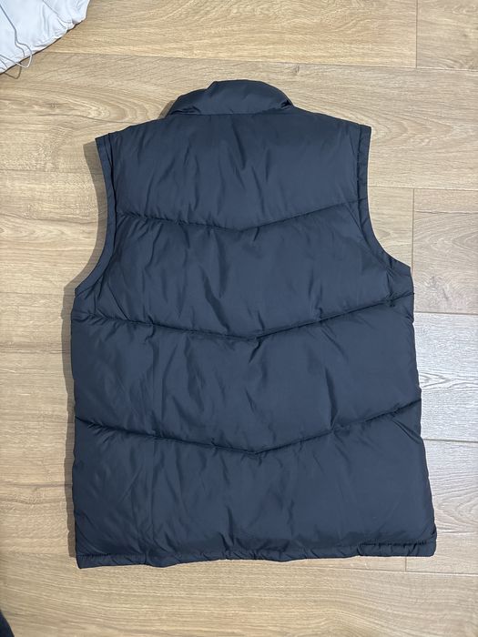 Veste albe si negre