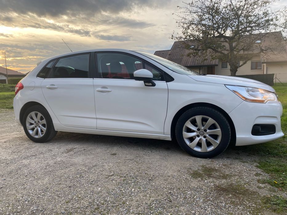 Citroën C4 Berlină