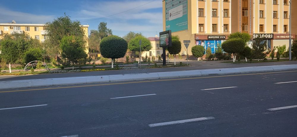 Гастроном ёнида 2 хонали квартира ижарага берилади.