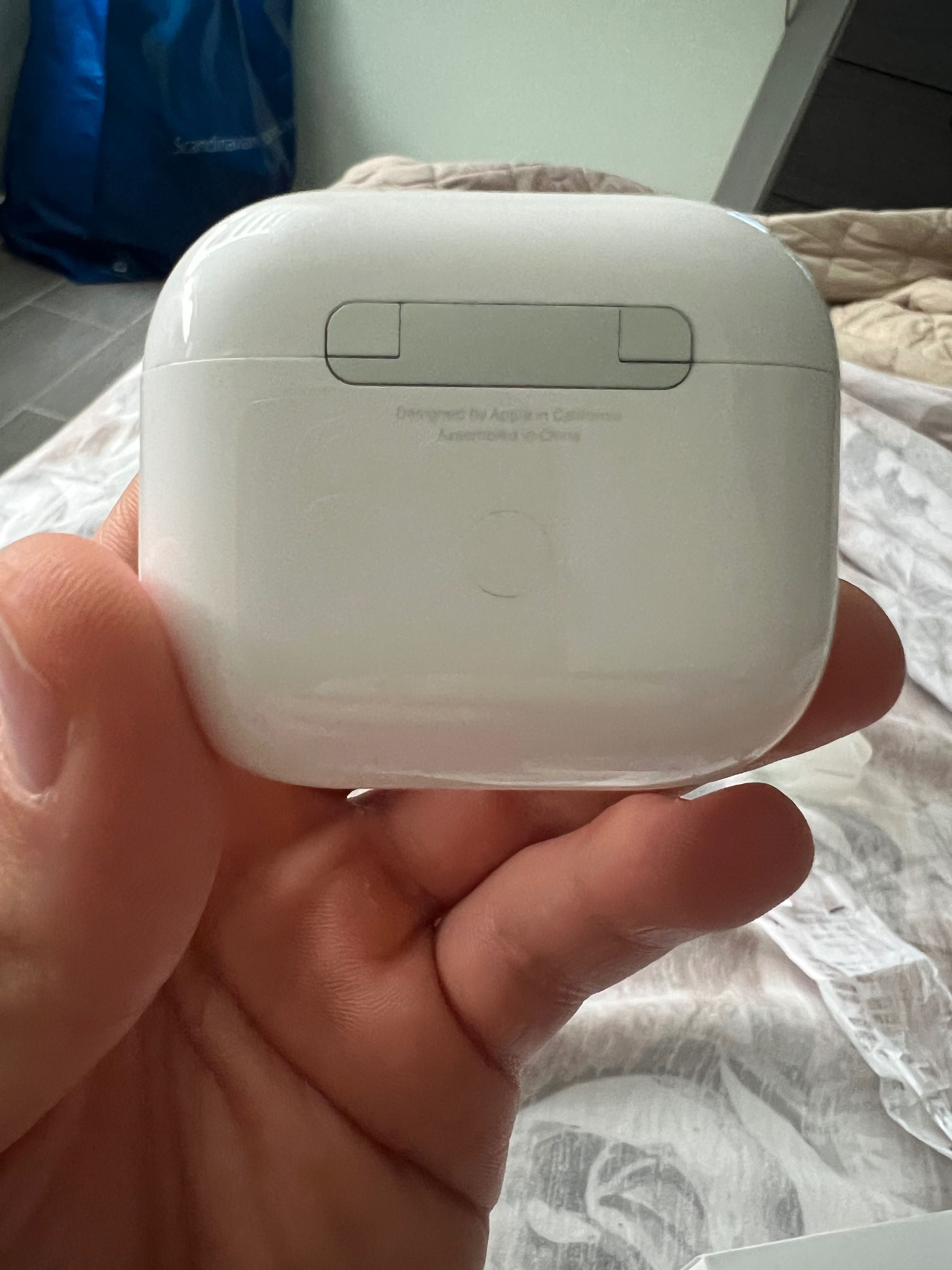 Apple Airpods 3rd generation with MagSafe Charging case