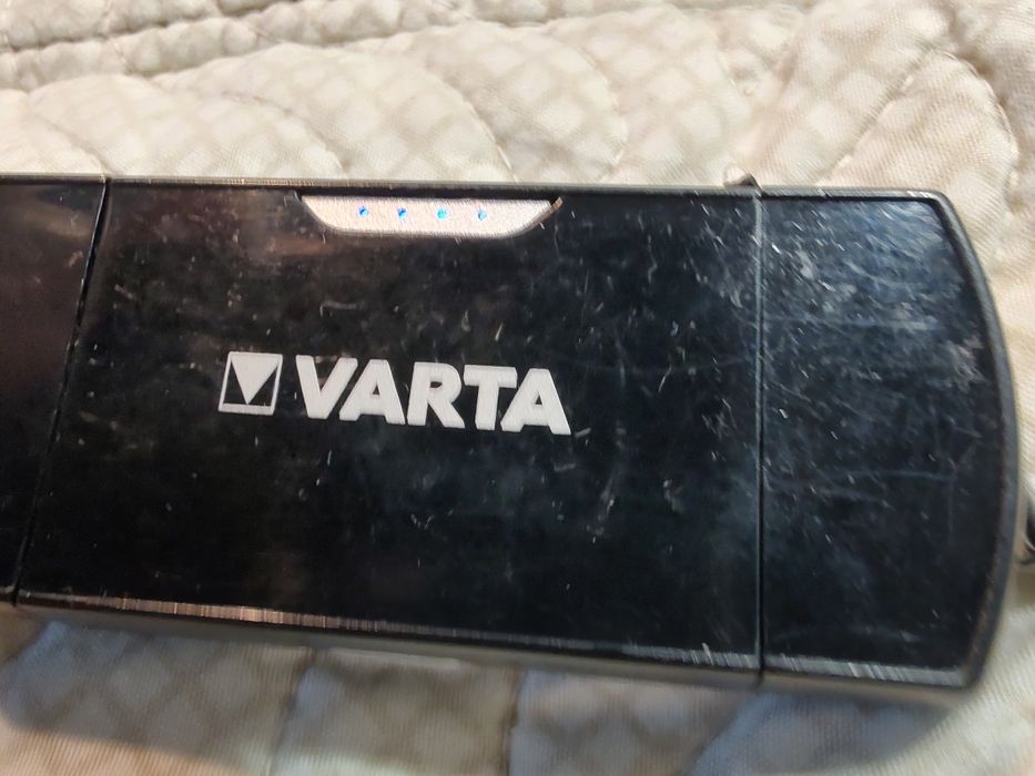 Varta Powerpack 1000 mAh pe micro USB