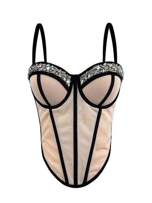 Продам наряжные одежды