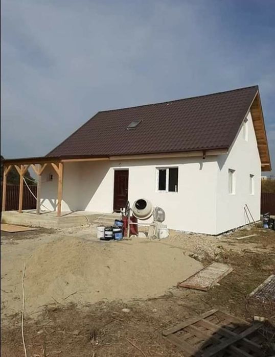 Vand cabane din lemn