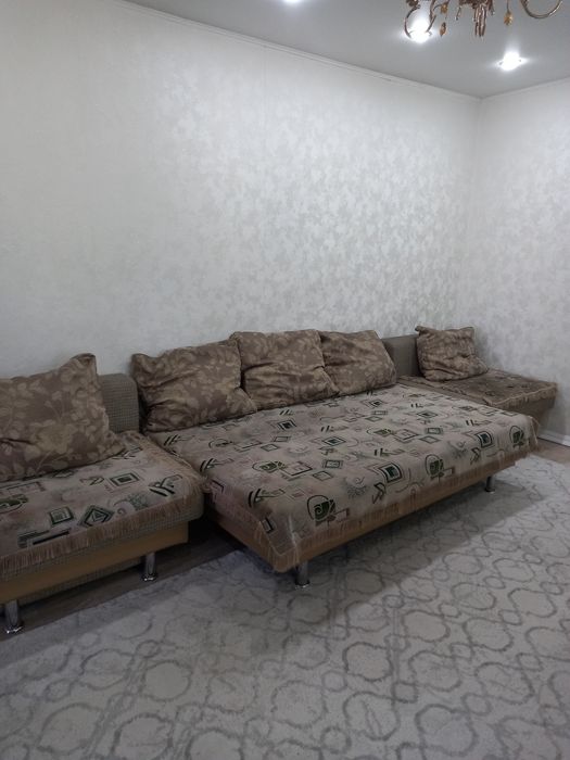 Продам диван и два кре