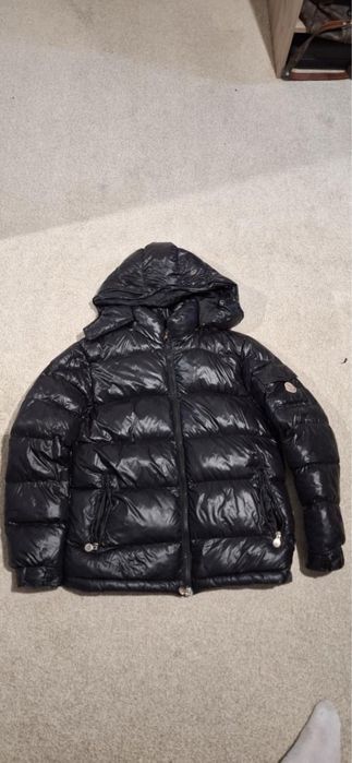 Moncler зимно яке