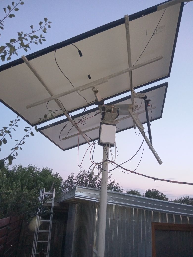 Tracker solar cu 2 panouri