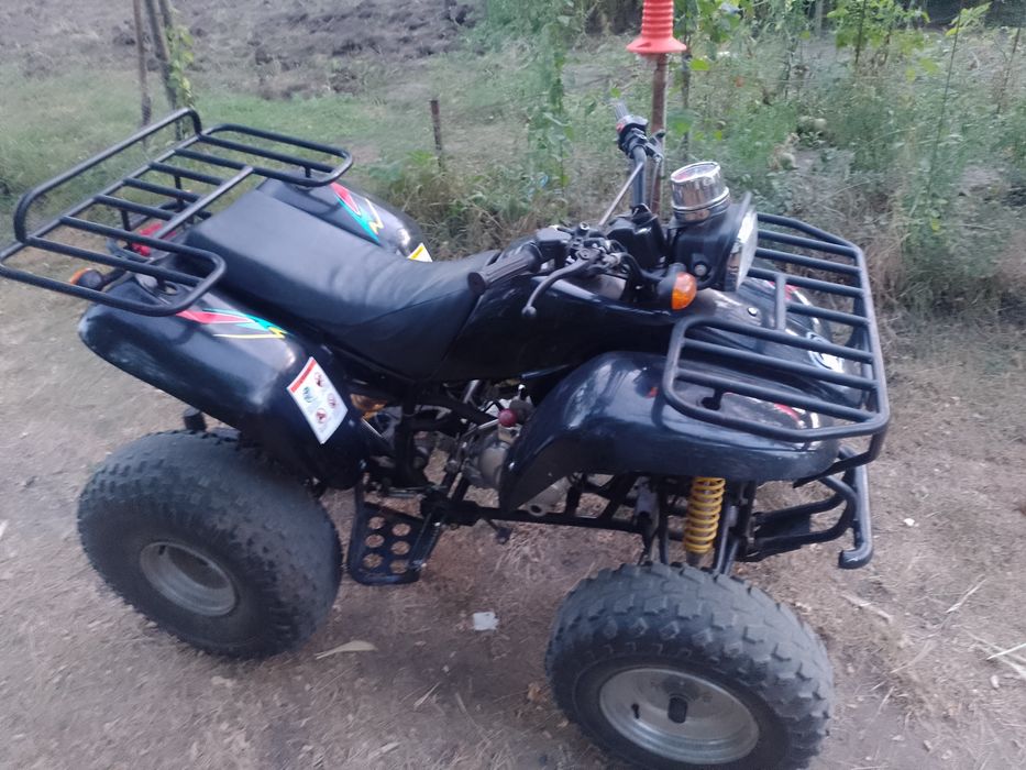 Vând ATV Eton 250cc