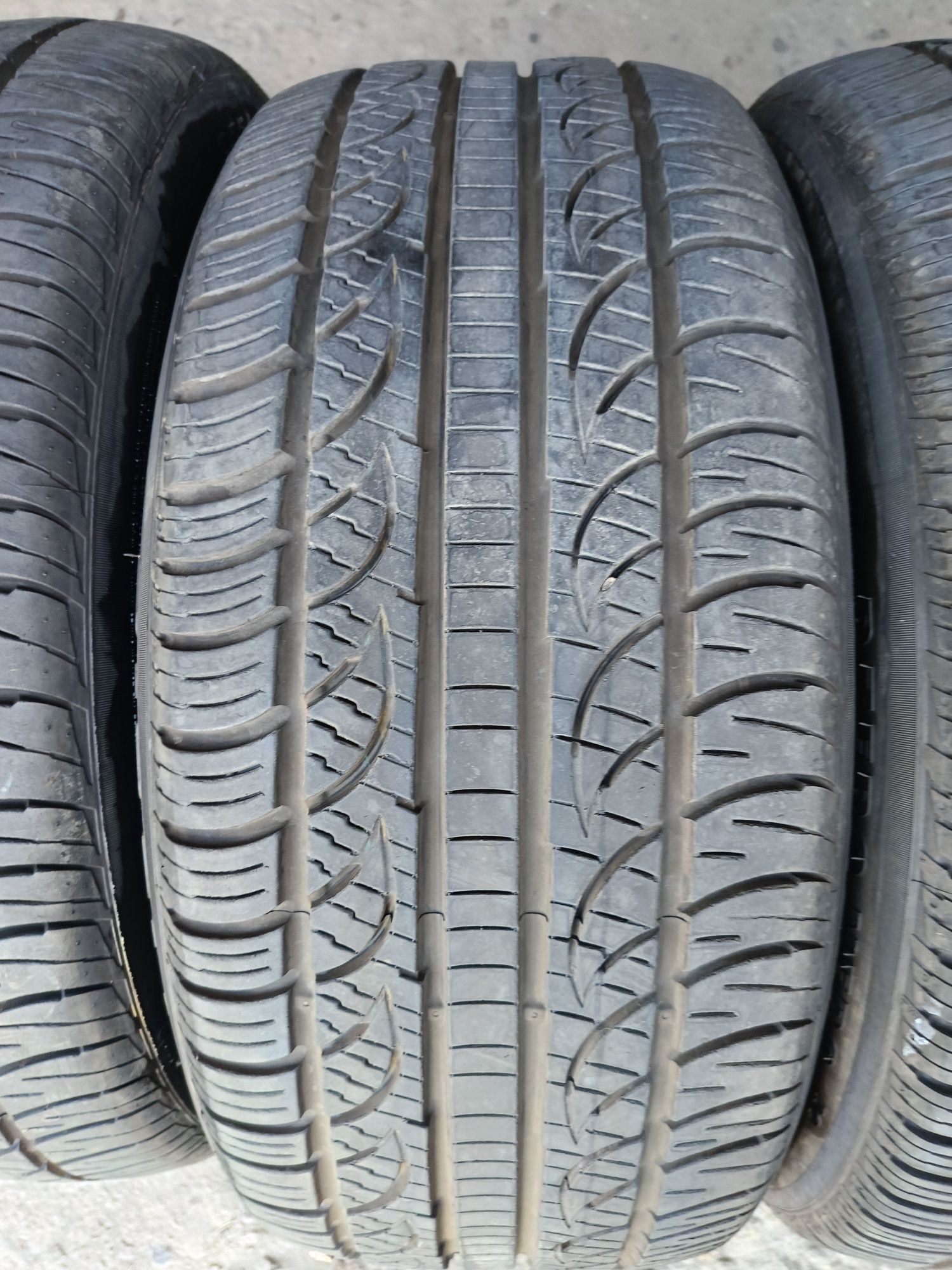 Всесезонни гуми -19цола -255/45-1бр.-90лв."PIRELLI"