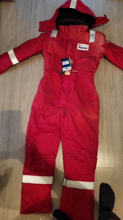 Новый, рабочий комбинезон