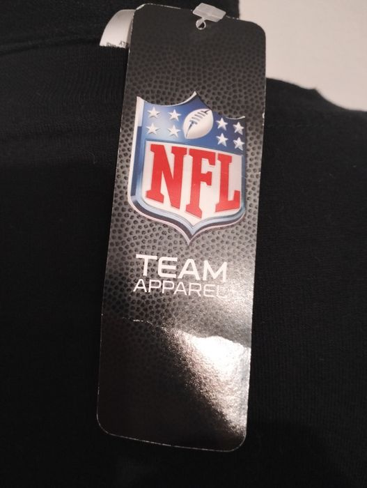 Pulover Armany Exchange mărime XL și NFL mărime L