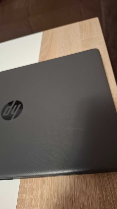 Laptop HP  i7-1255U • 32GB RAM • 512GB SSD • GeForce MX550 2GB  ca nou