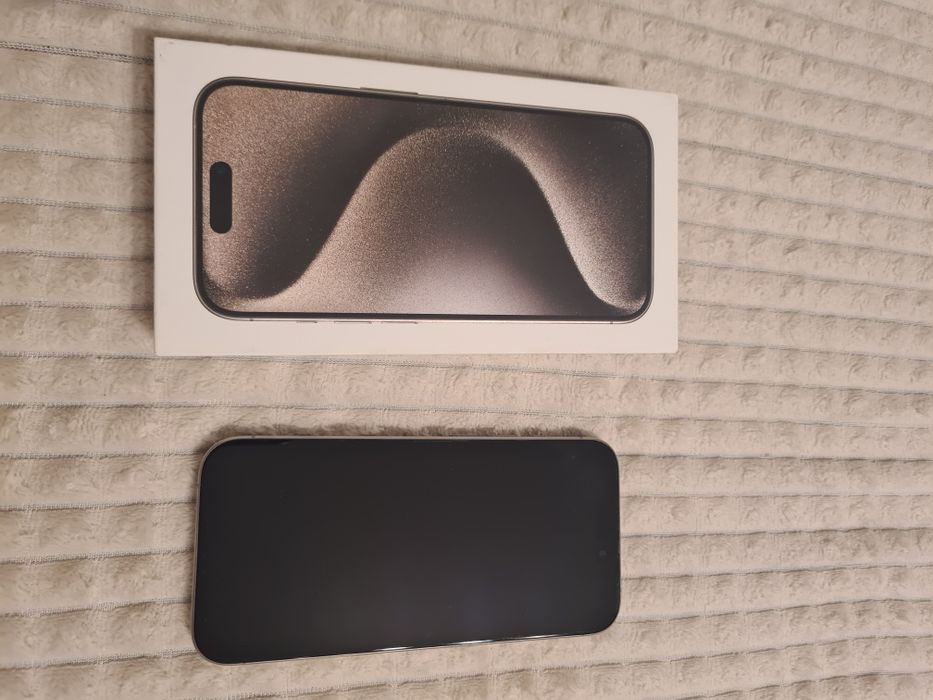 IPHONE 15 PRO 256GB + accesorii