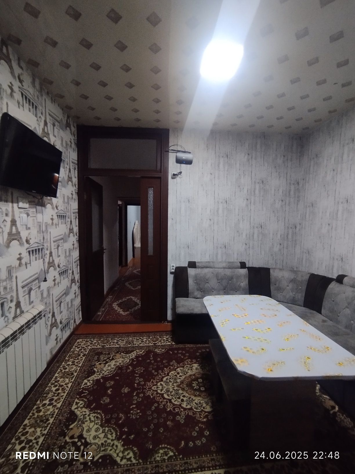 Сдаётся 3х комнатная квартира на Авиасозлар 1. Возле базара Кадышева